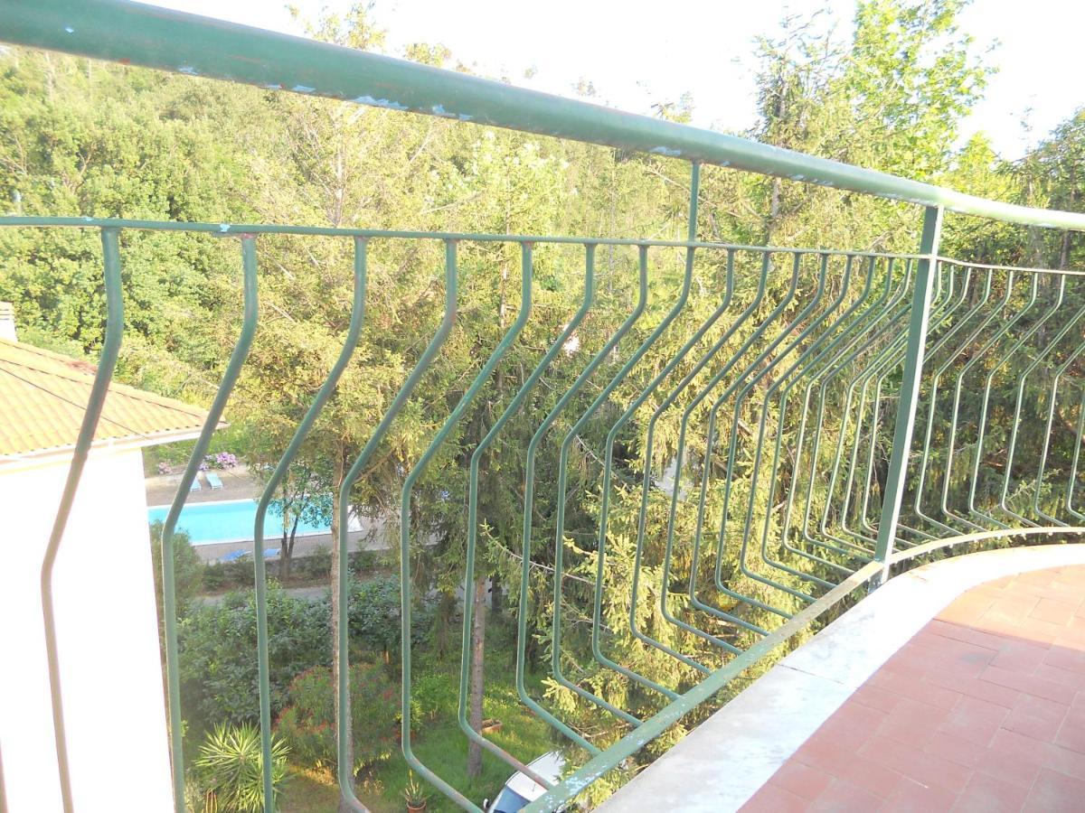 Hotel La Pineta Cogoleto Exterior foto